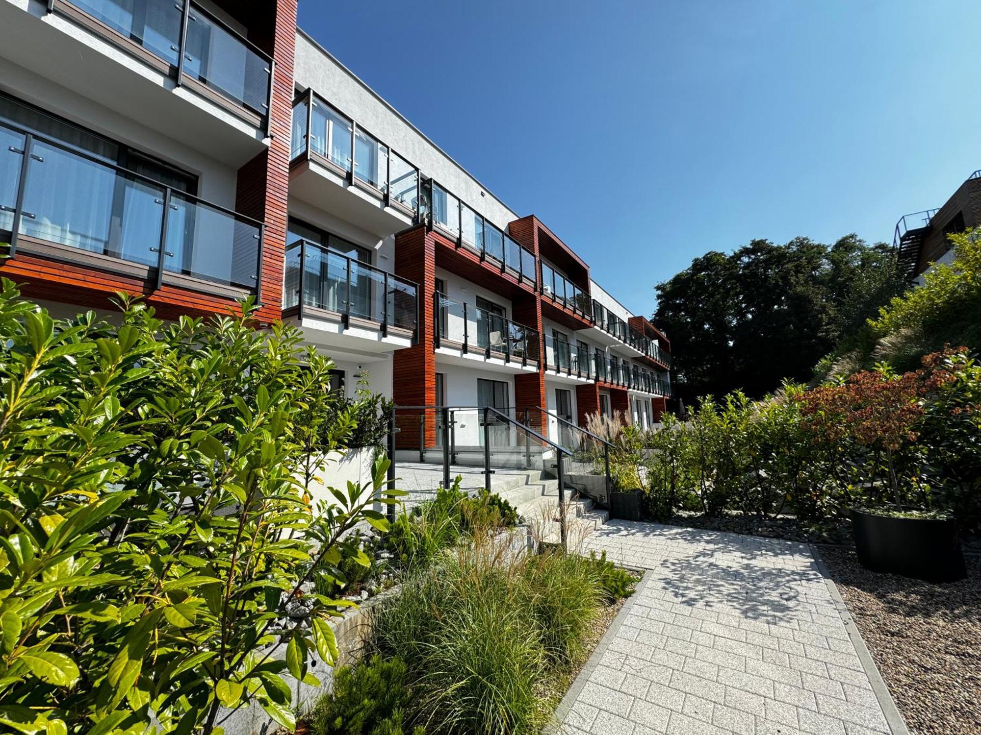Aparthotel Anchoria Holiday Honest-Serwis Mechelinki Exteriör bild