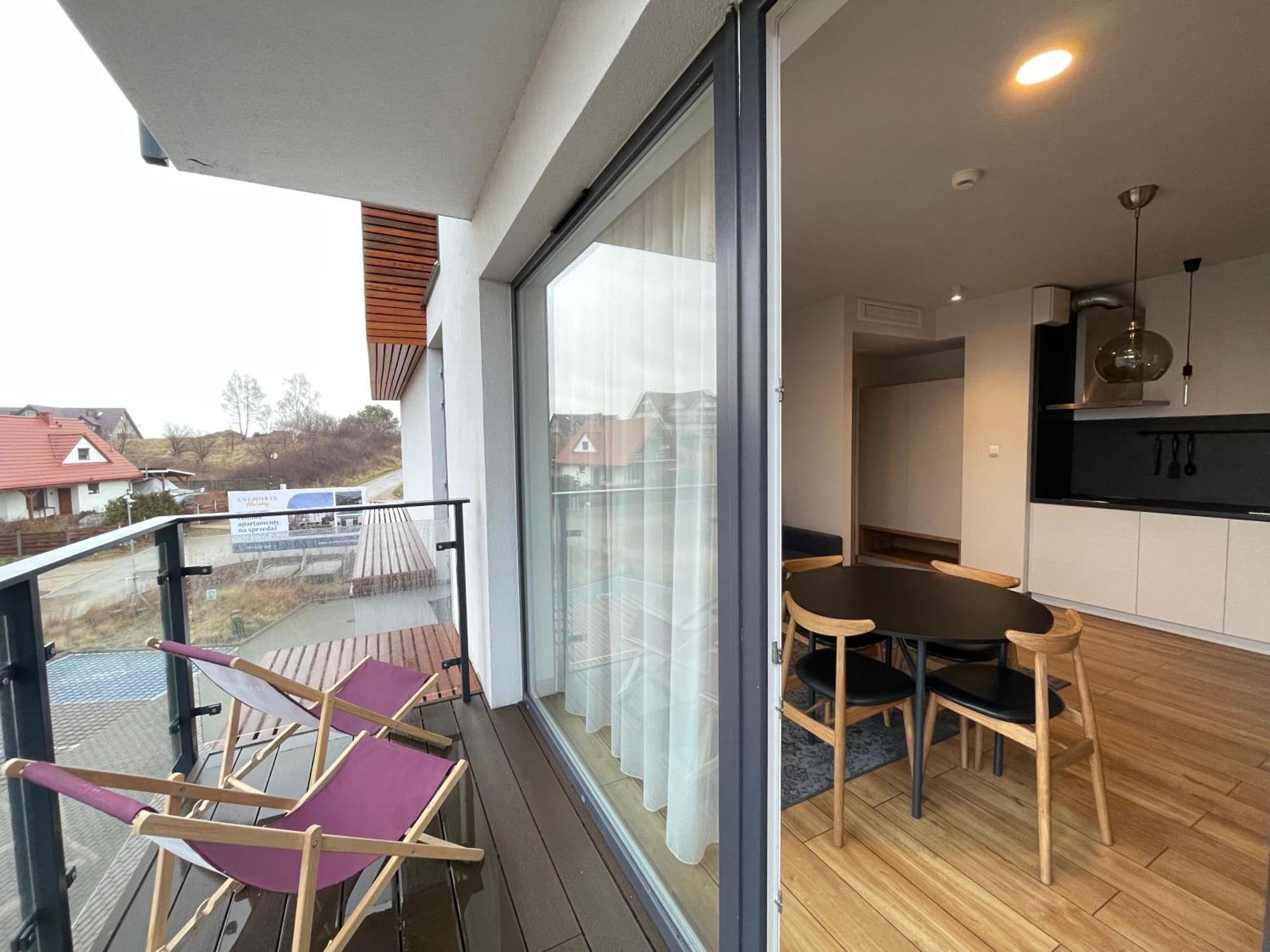 Aparthotel Anchoria Holiday Honest-Serwis Mechelinki Exteriör bild